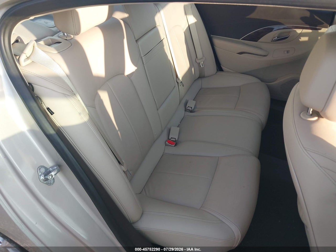 1G4GB5G39EF****** · 2014 BUICK LACROSSE LEATHER GROUP · 8/11