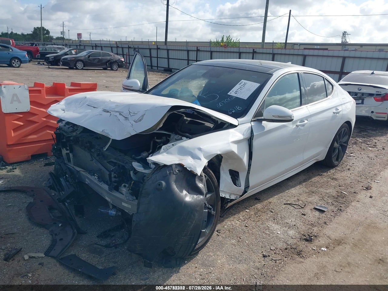 2023 GENESIS G70 2.0T RWD · 2/10
