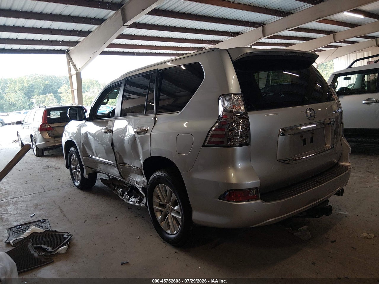 2015 LEXUS GX 460 · 3/11