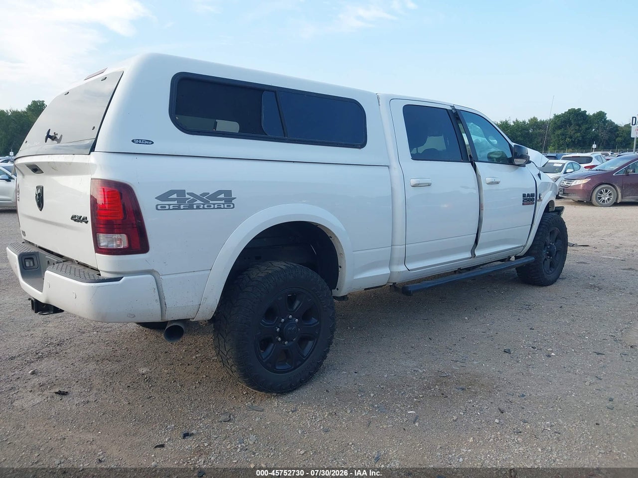 2017 RAM 2500 LARAMIE  4X4 6'4 BOX · 4/10