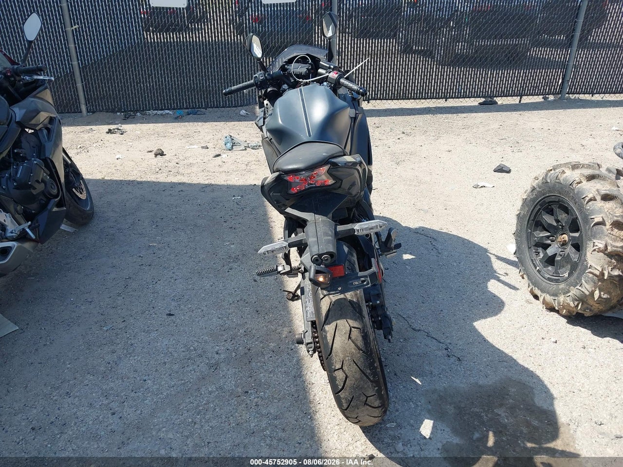 2024 KAWASAKI EX650 P · 6/11