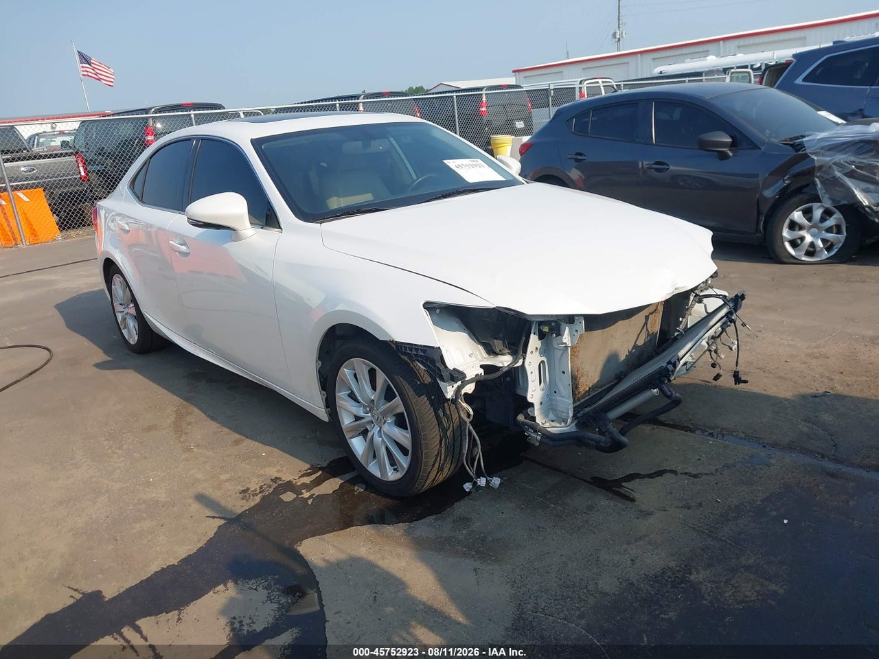JTHBA1D29G5****** · 2016 LEXUS IS 200T