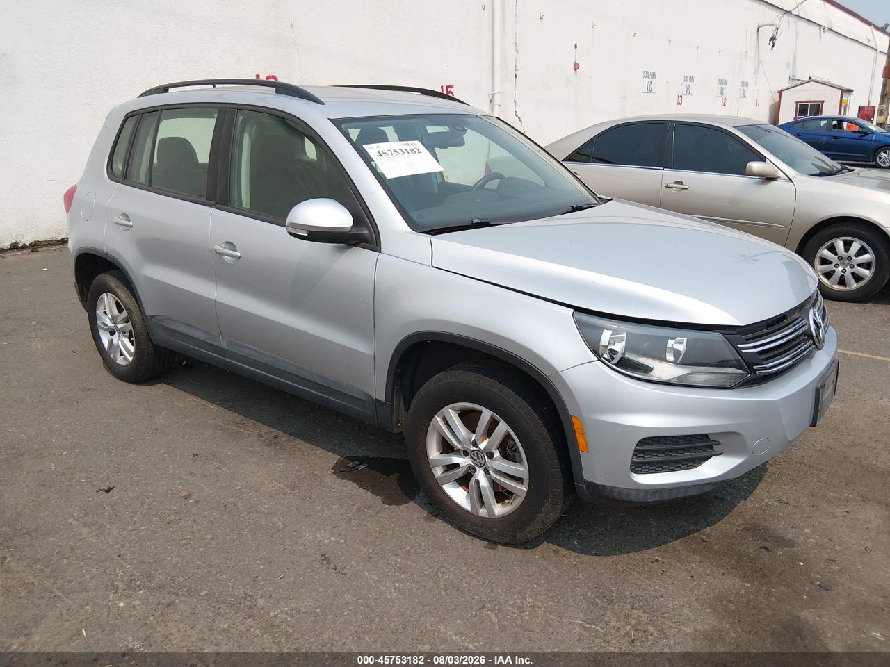 WVGAV7AX5GW****** · 2016 VOLKSWAGEN TIGUAN S
