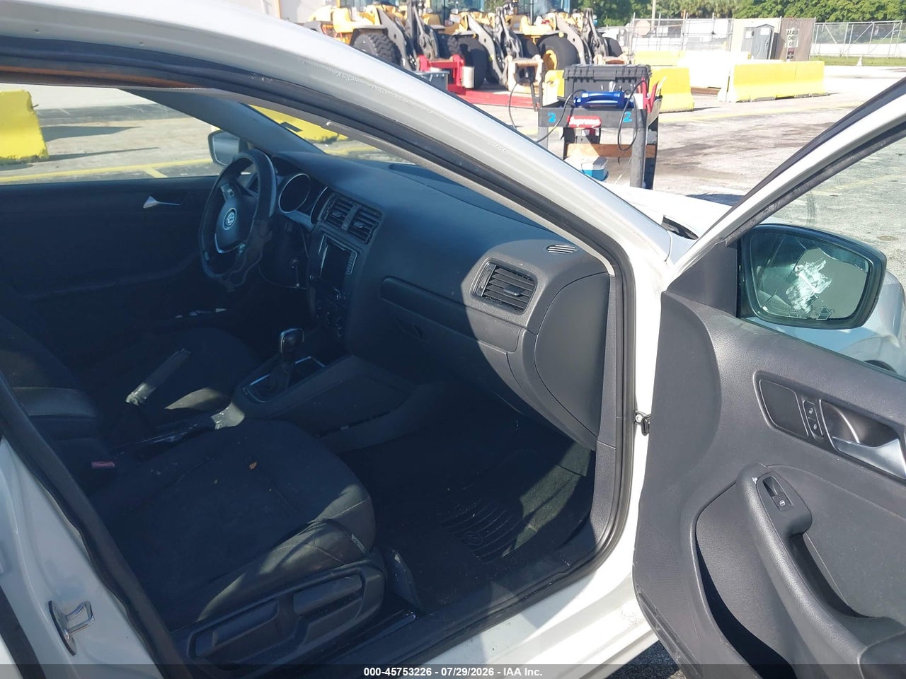 2016 VOLKSWAGEN JETTA 1.4T S · 5/11
