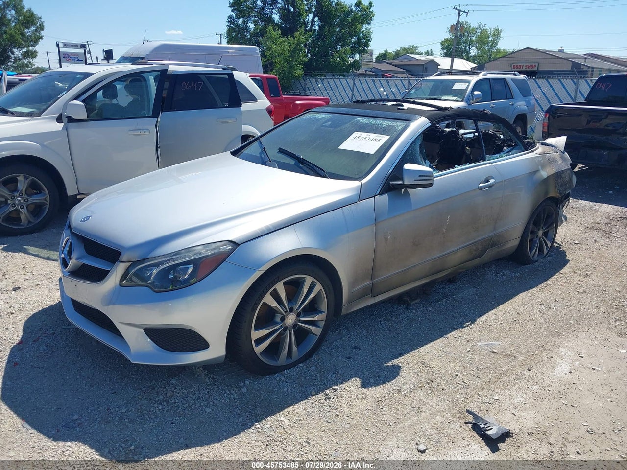 2017 MERCEDES-BENZ E 400 · 2/11