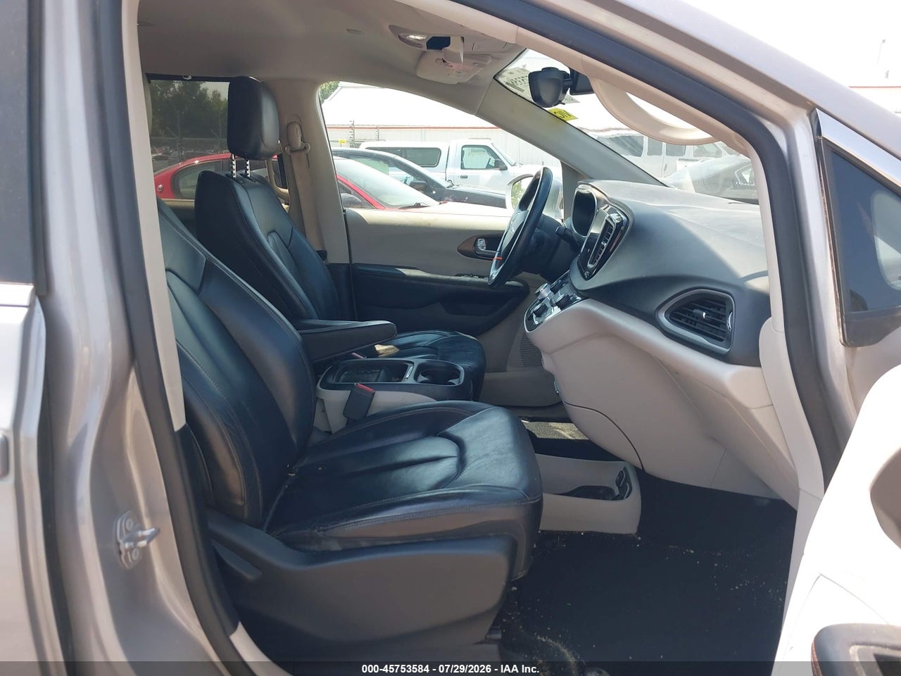 2017 CHRYSLER PACIFICA TOURING-L · 5/11
