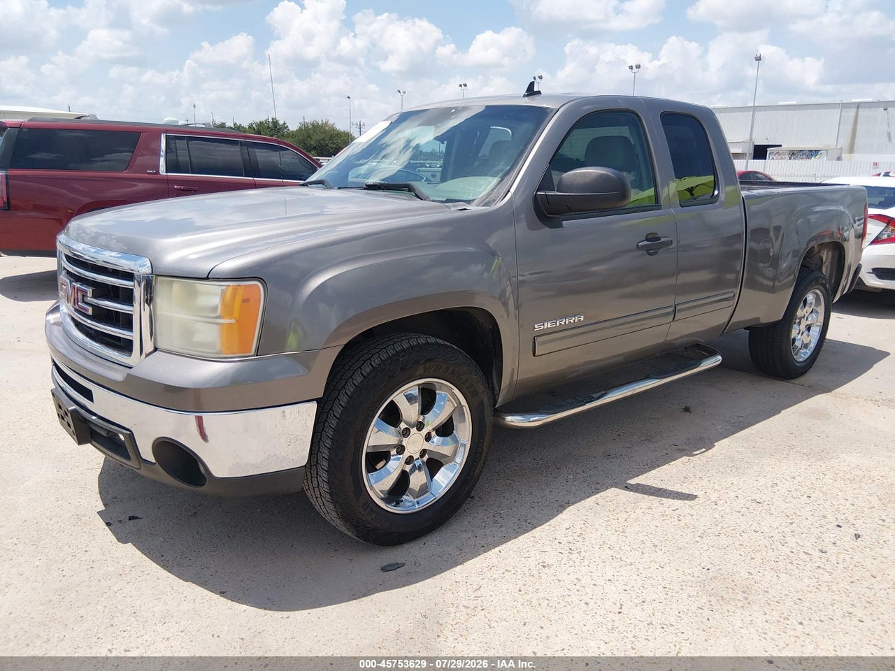2013 GMC SIERRA 1500 SLE · 2/10