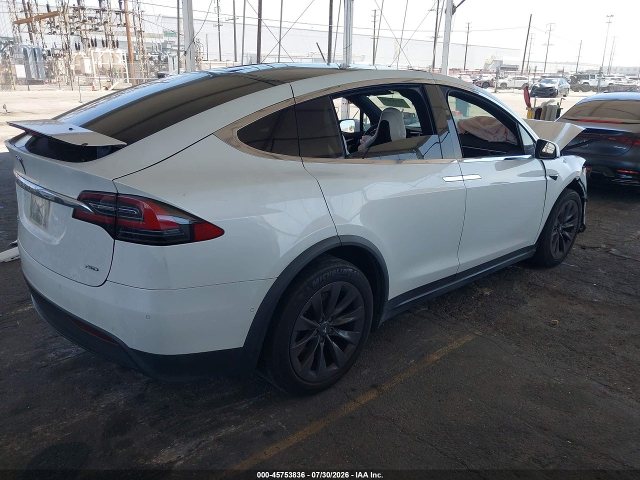 2018 TESLA MODEL X 100D/75D/P100D · 4/9