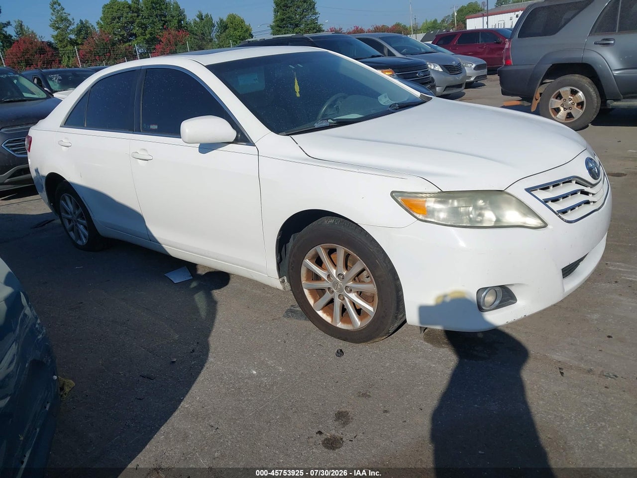 4T1BF3EK2BU****** · 2011 TOYOTA CAMRY XLE