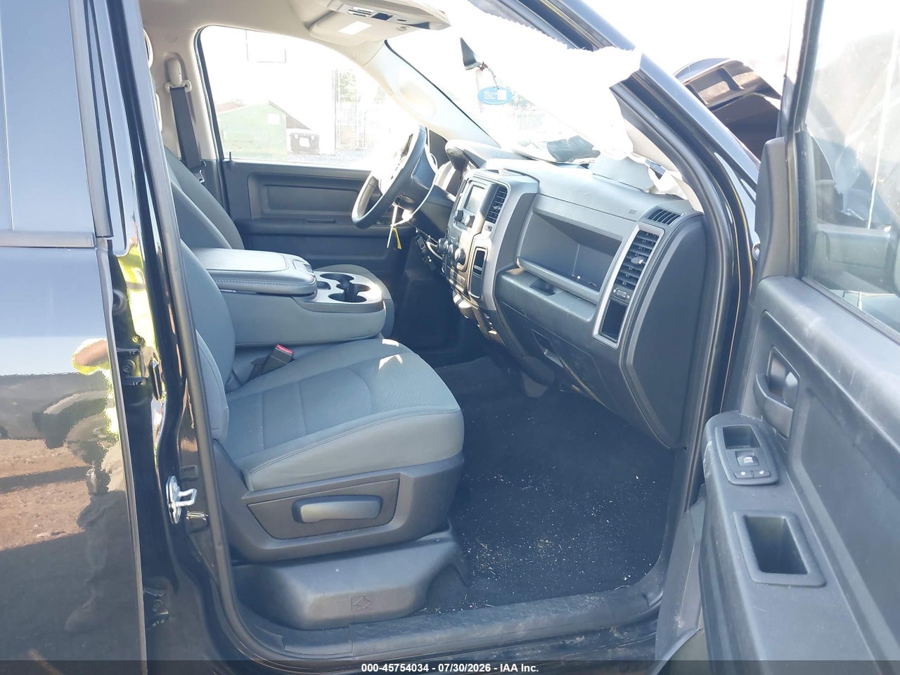 2016 RAM 1500 ST · 5/11