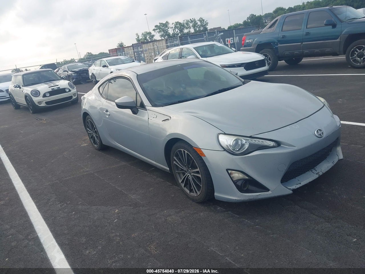 JF1ZNAA11D2****** · 2013 SCION FR-S 10 SERIES