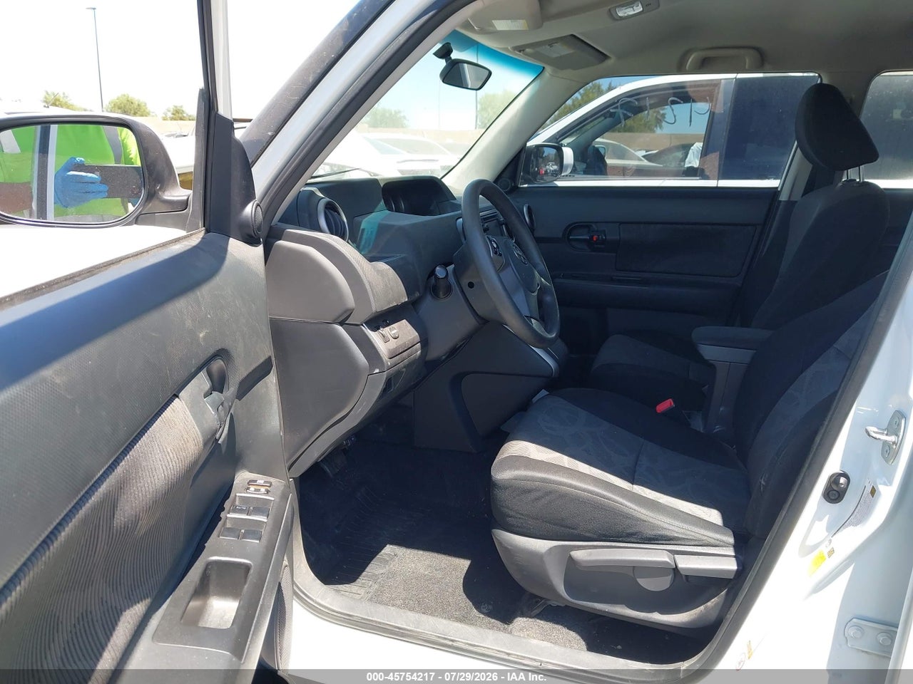 2015 SCION XB · 5/11