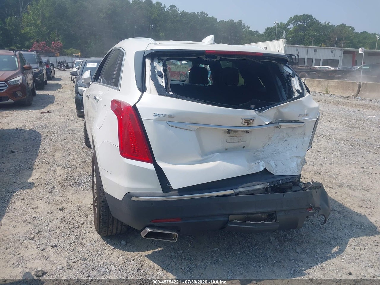 2017 CADILLAC XT5 LUXURY · 3/11