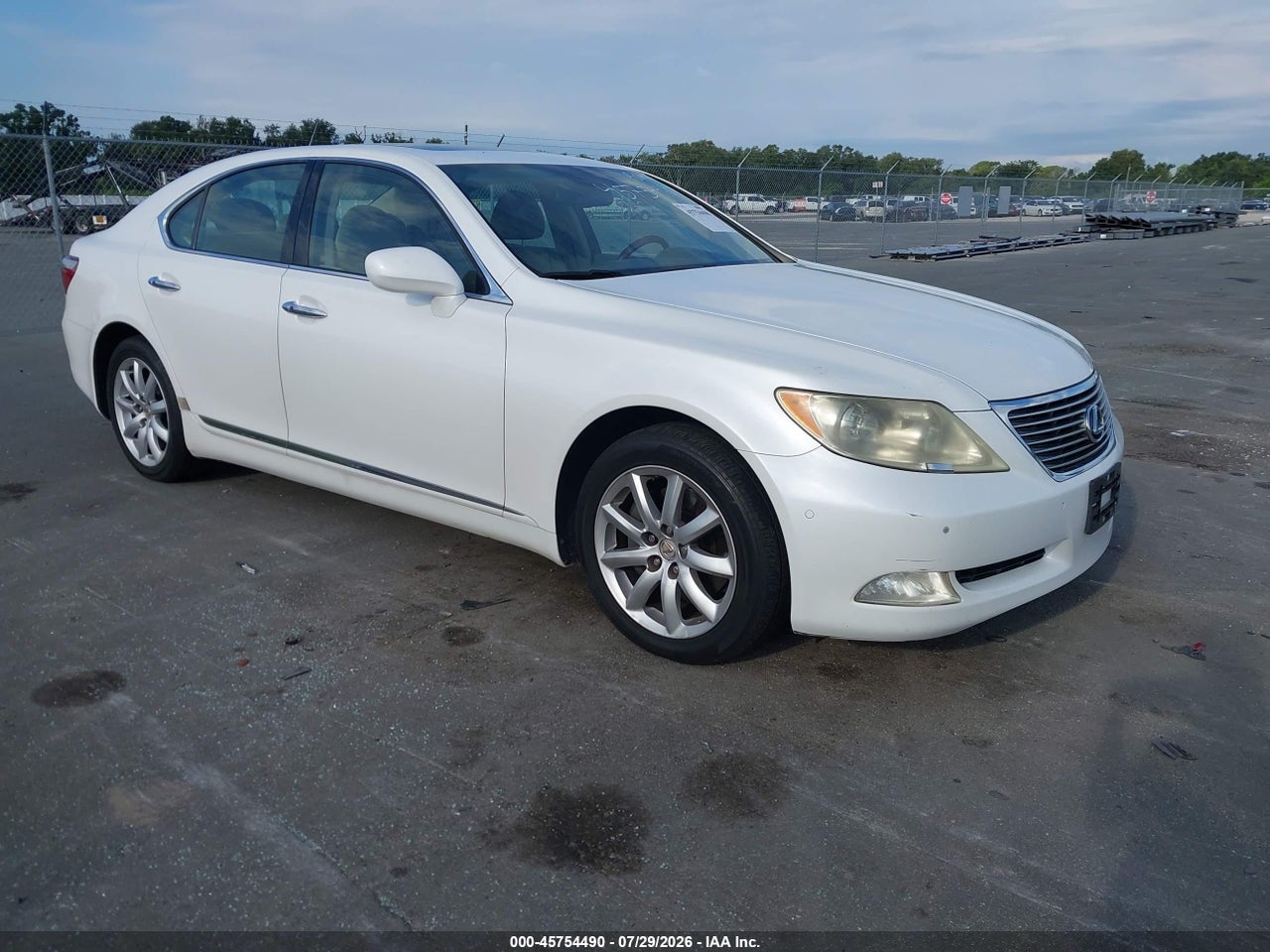 JTHBL46F585****** · 2008 LEXUS LS 460