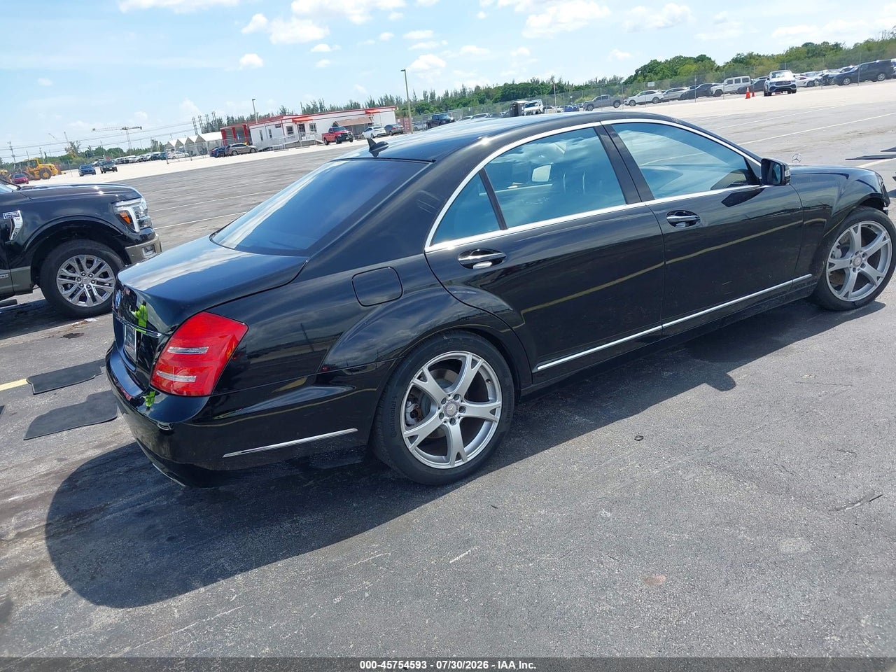 2013 MERCEDES-BENZ S 550 · 4/11