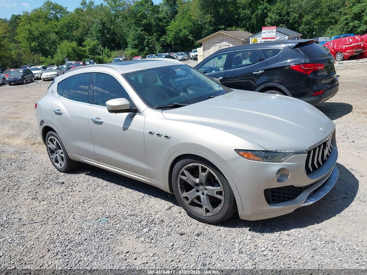 ZN661XULXHX****** · 2017 MASERATI LEVANTE