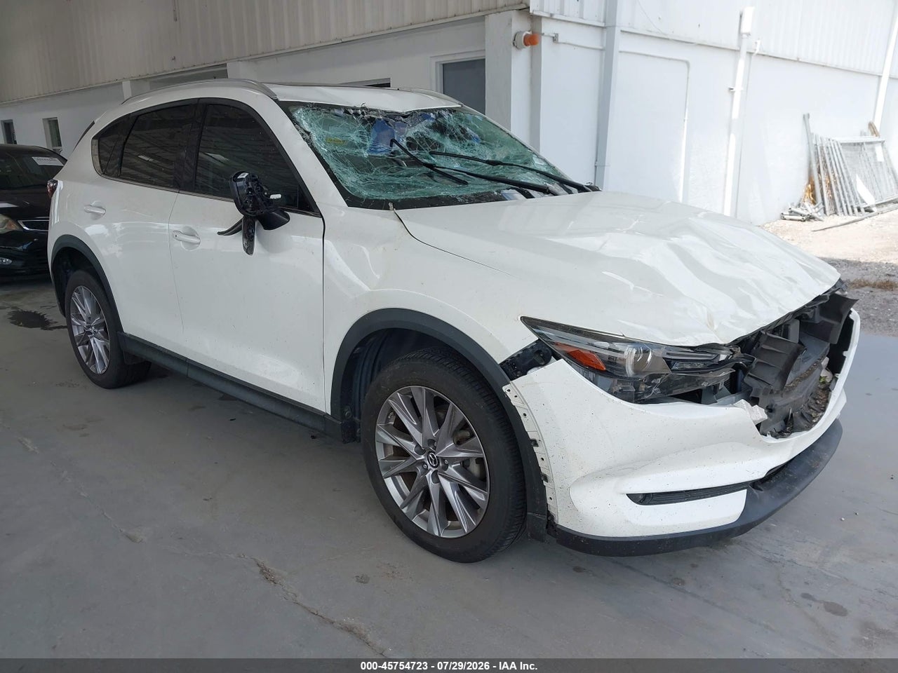 JM3KFADM5K0****** · 2019 MAZDA CX-5 GRAND TOURING