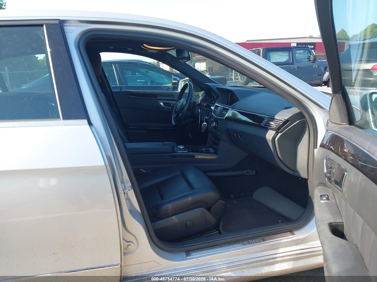 2010 MERCEDES-BENZ E 350 · 5/11