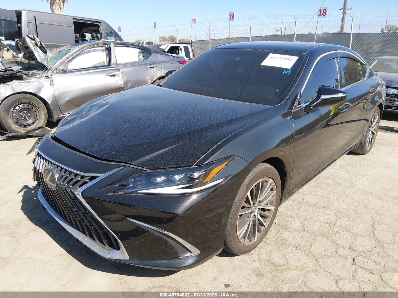 2024 LEXUS ES 300H · 2/11