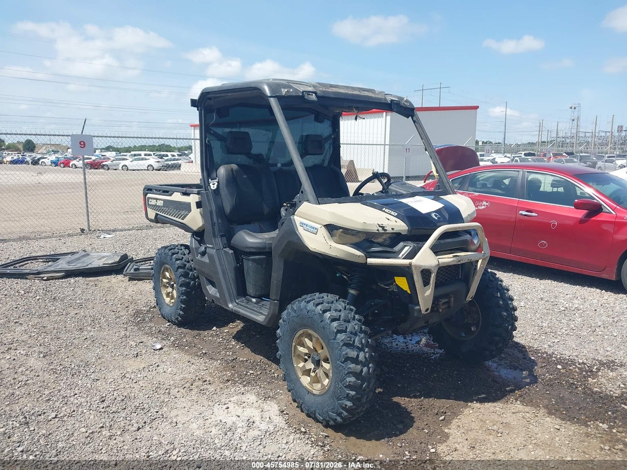 2025 CAN-AM DEFENDER LIMITED CAB HD10