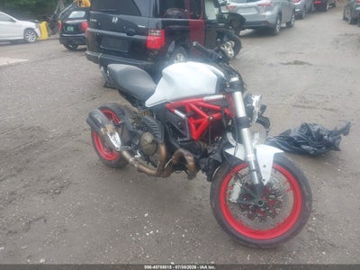 2015 DUCATI MONSTER 821