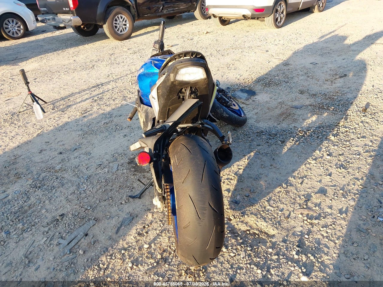 2023 SUZUKI GSX-S1000 A · 6/9