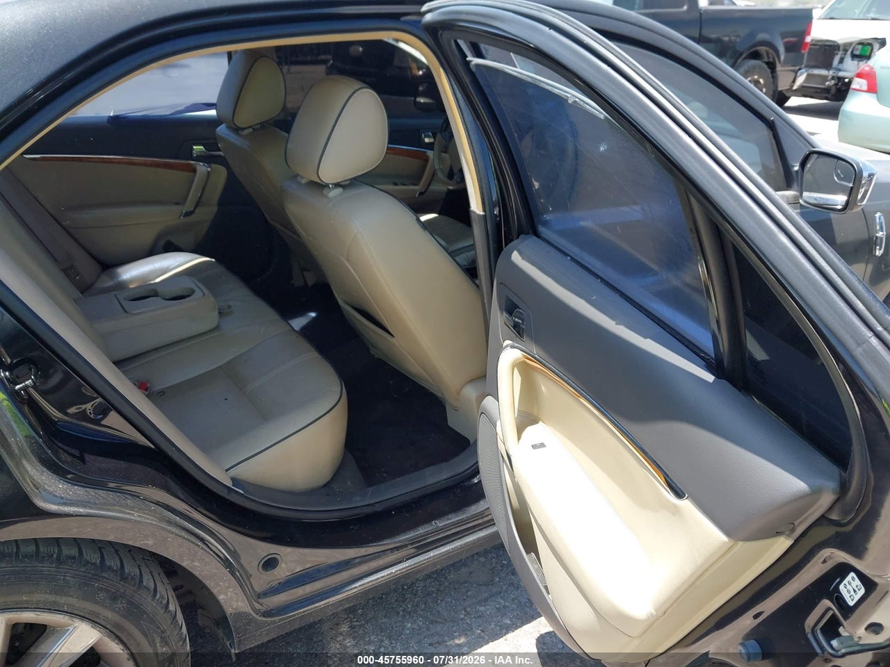3LNHL2GC4BR****** · 2011 LINCOLN MKZ   · 8/11