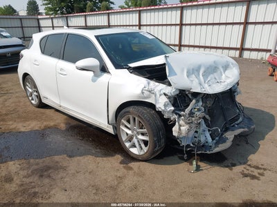 JTHKD5BH5E2****** · 2014 LEXUS CT 200H