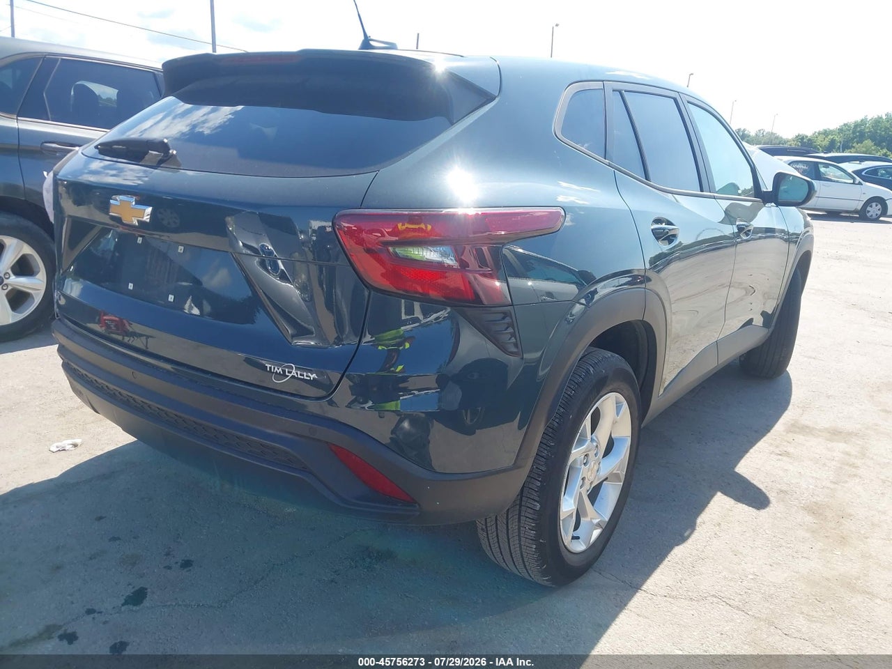 2025 CHEVROLET TRAX FWD LS · 4/10