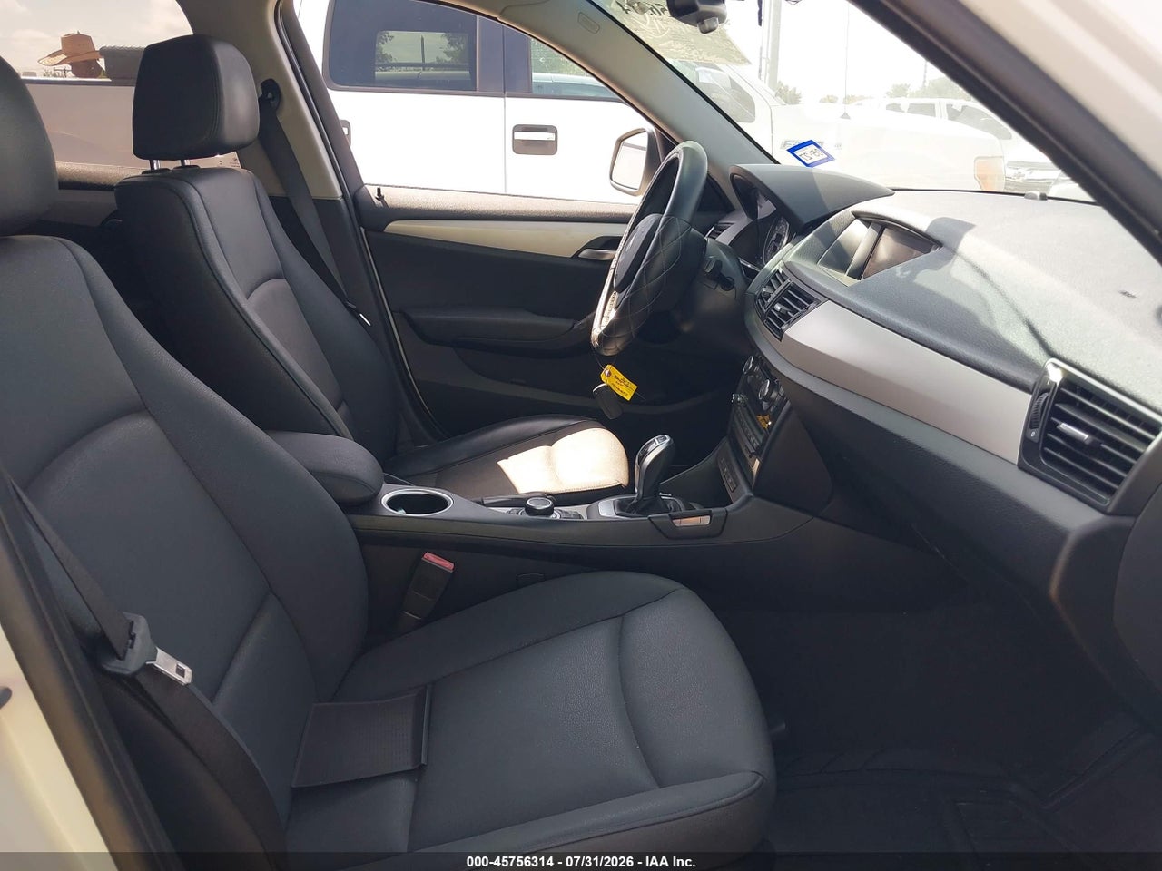 2015 BMW X1 SDRIVE28I · 5/11
