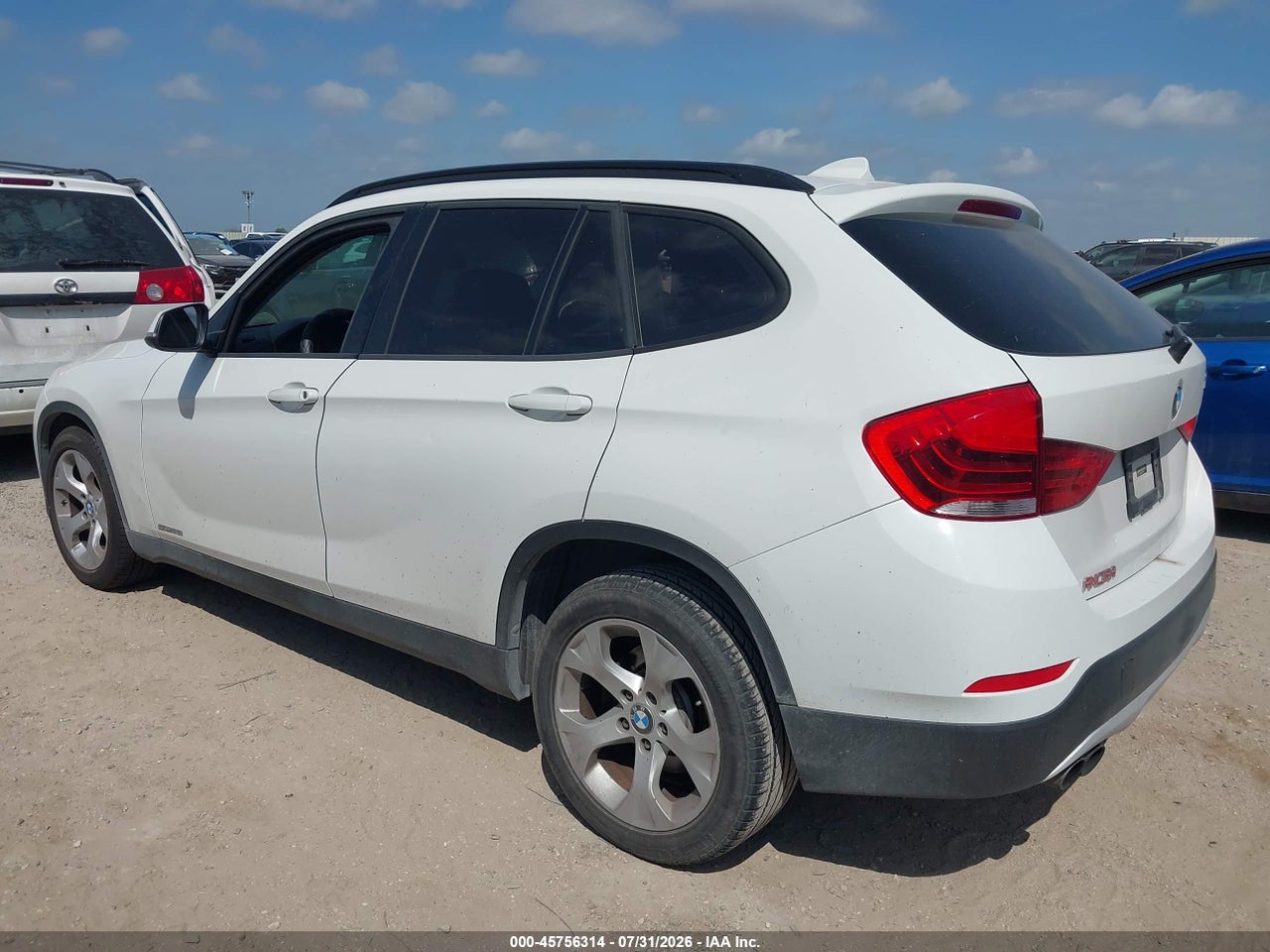 2015 BMW X1 SDRIVE28I · 3/11