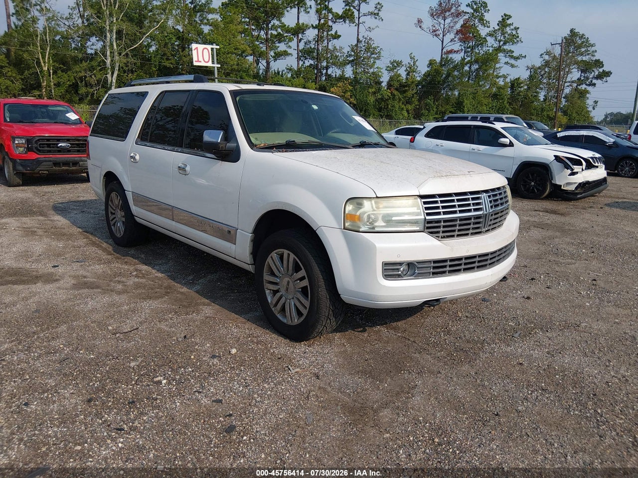 5LMJJ3H55AE****** · 2010 LINCOLN NAVIGATOR L