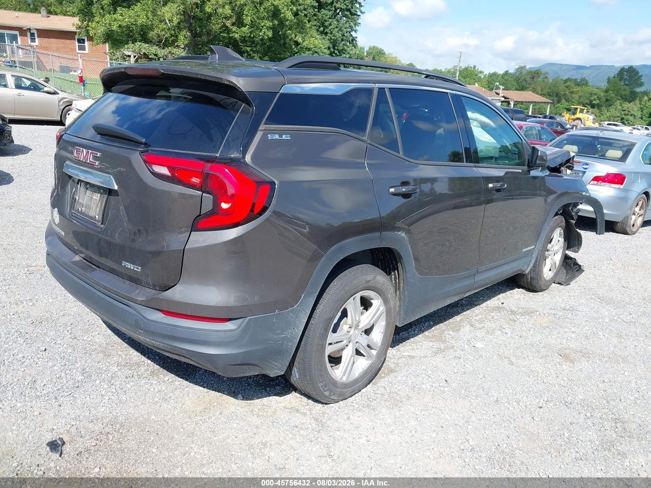 2020 GMC TERRAIN AWD SLE · 4/11