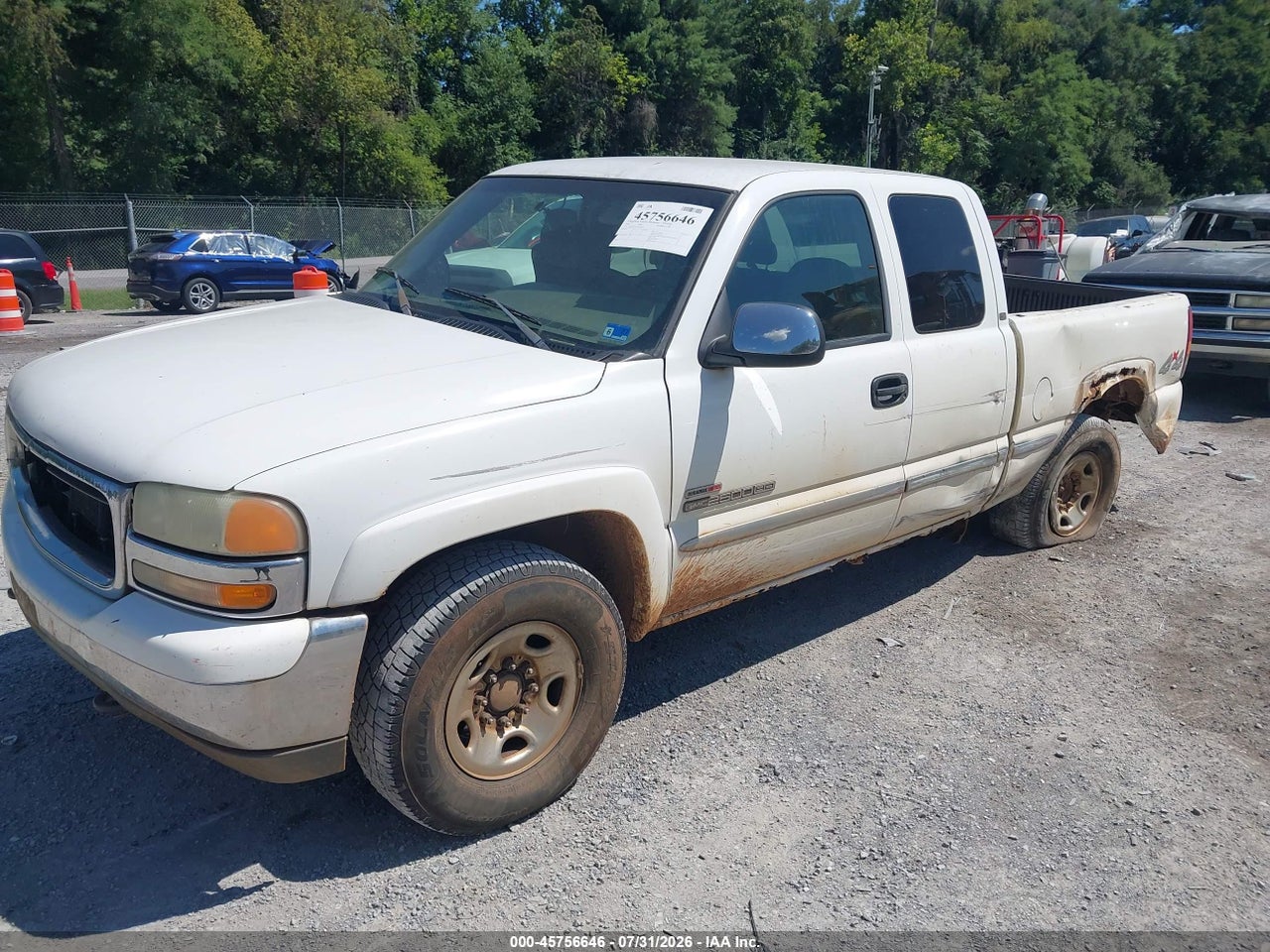 2002 GMC SIERRA 2500 SLE · 2/4