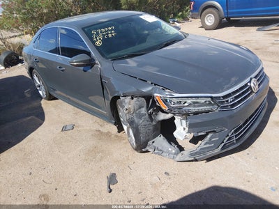 1VWDT7A3XHC****** · 2017 VOLKSWAGEN PASSAT 1.8T R-LINE