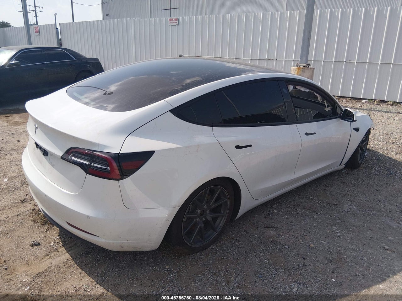2022 TESLA MODEL 3 REAR-WHEEL DRIVE · 4/10