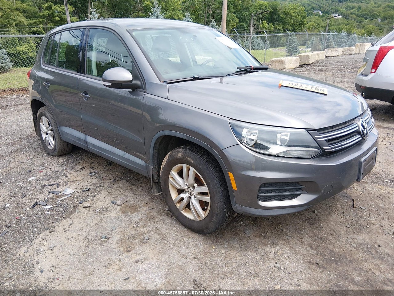 WVGBV3AX3DW****** · 2013 VOLKSWAGEN TIGUAN S