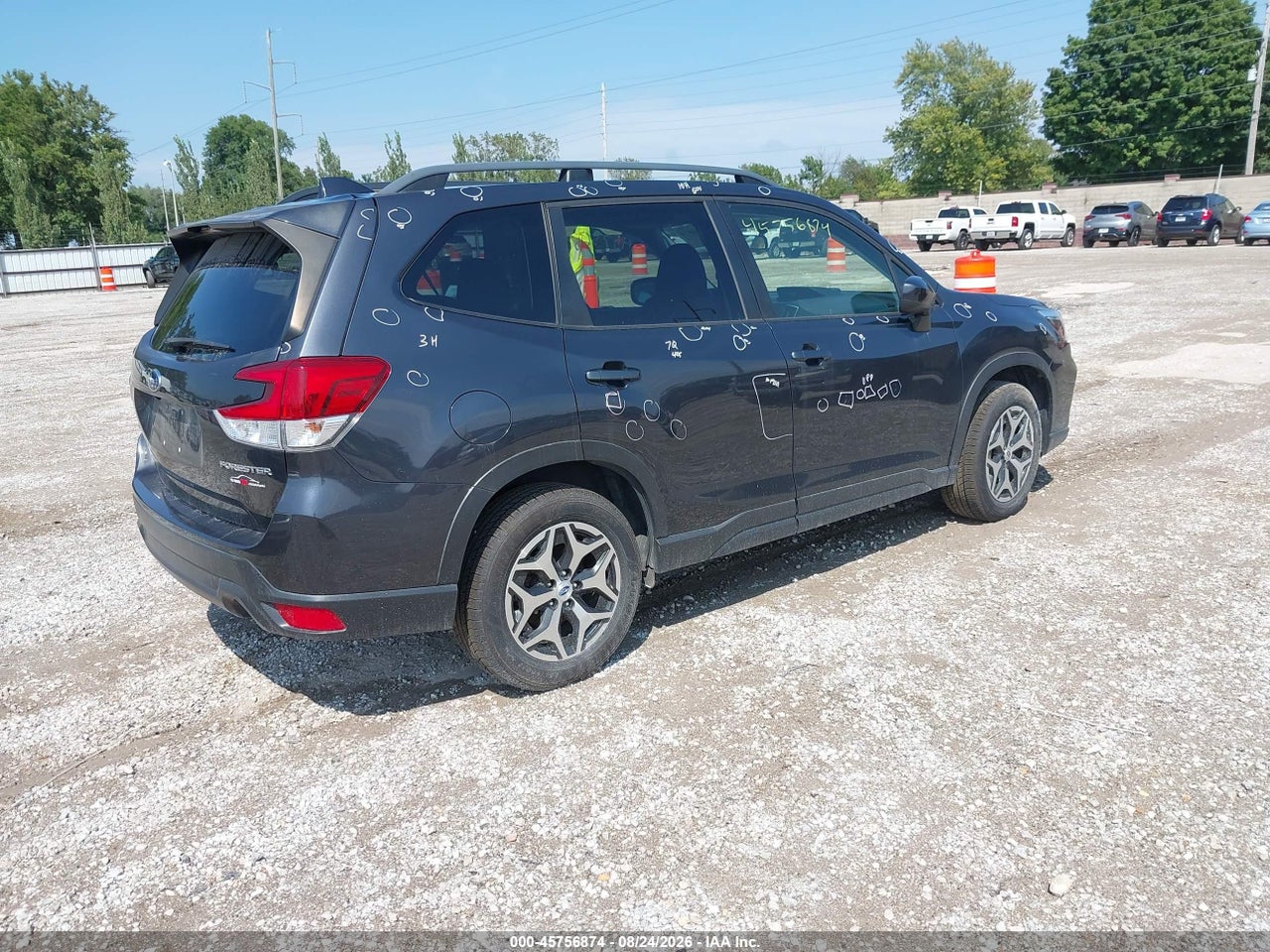 2019 SUBARU FORESTER PREMIUM · 4/11