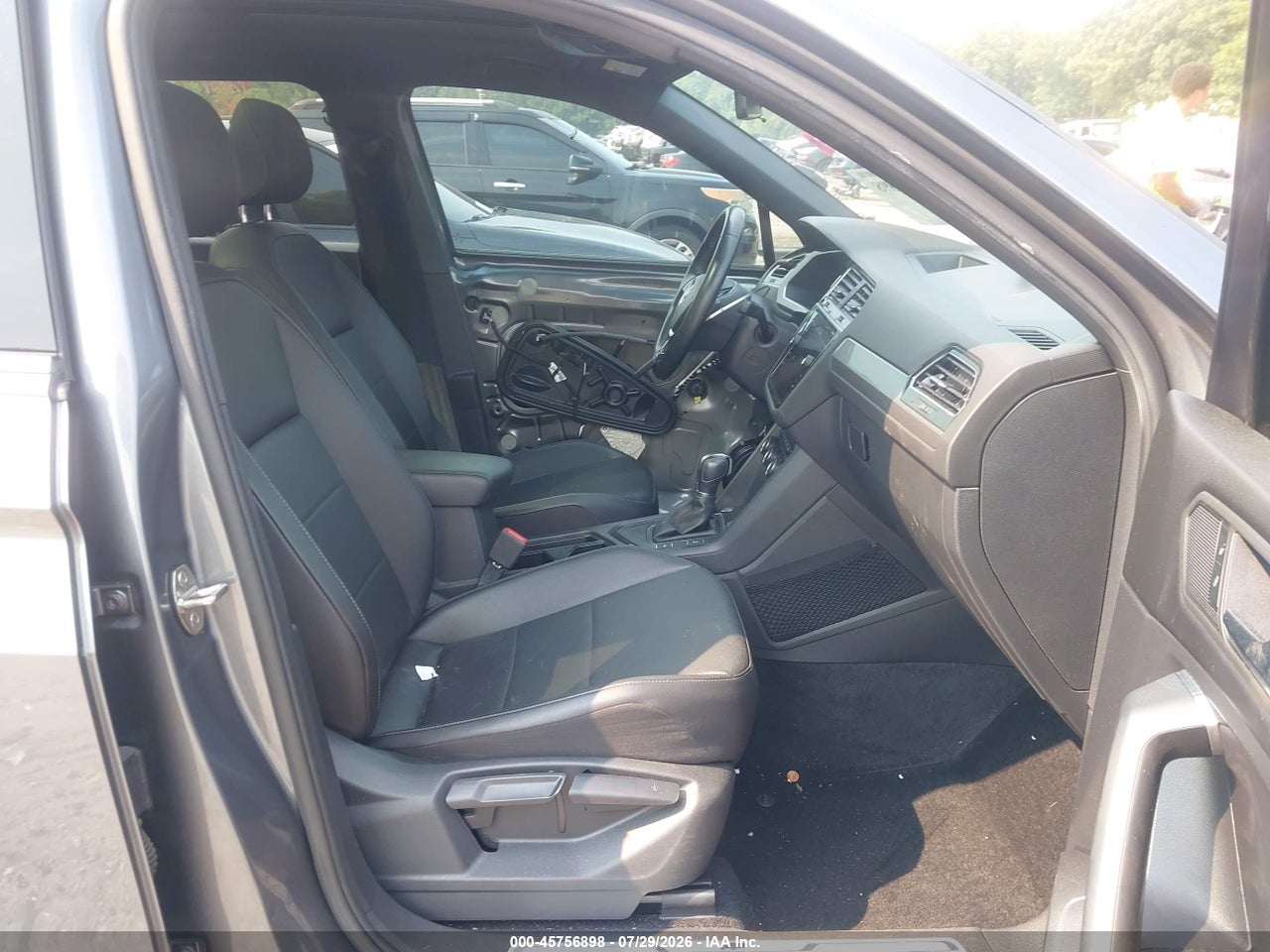 2019 VOLKSWAGEN TIGUAN 2.0T SE/2.0T SEL/2.0T SEL R-LINE/2.0T SEL R-LINE BLACK · 5/11