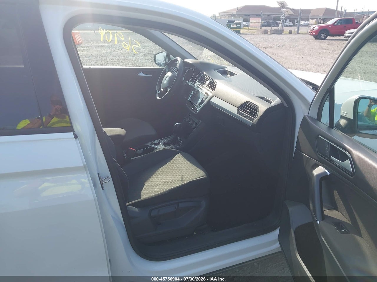 2018 VOLKSWAGEN TIGUAN 2.0T S · 5/11