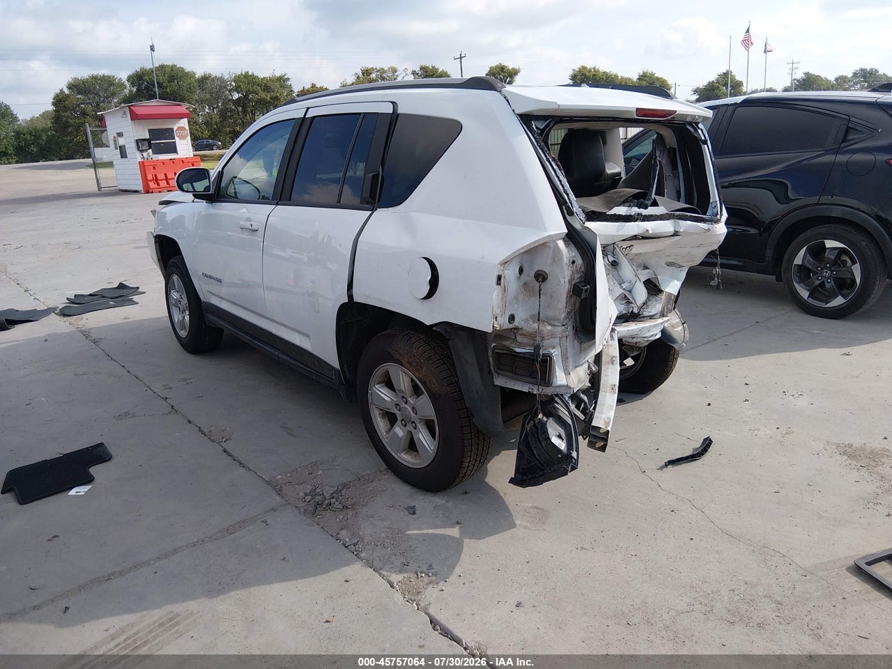 1C4NJCEA3HD****** · 2017 JEEP COMPASS LATITUDE · 3/11