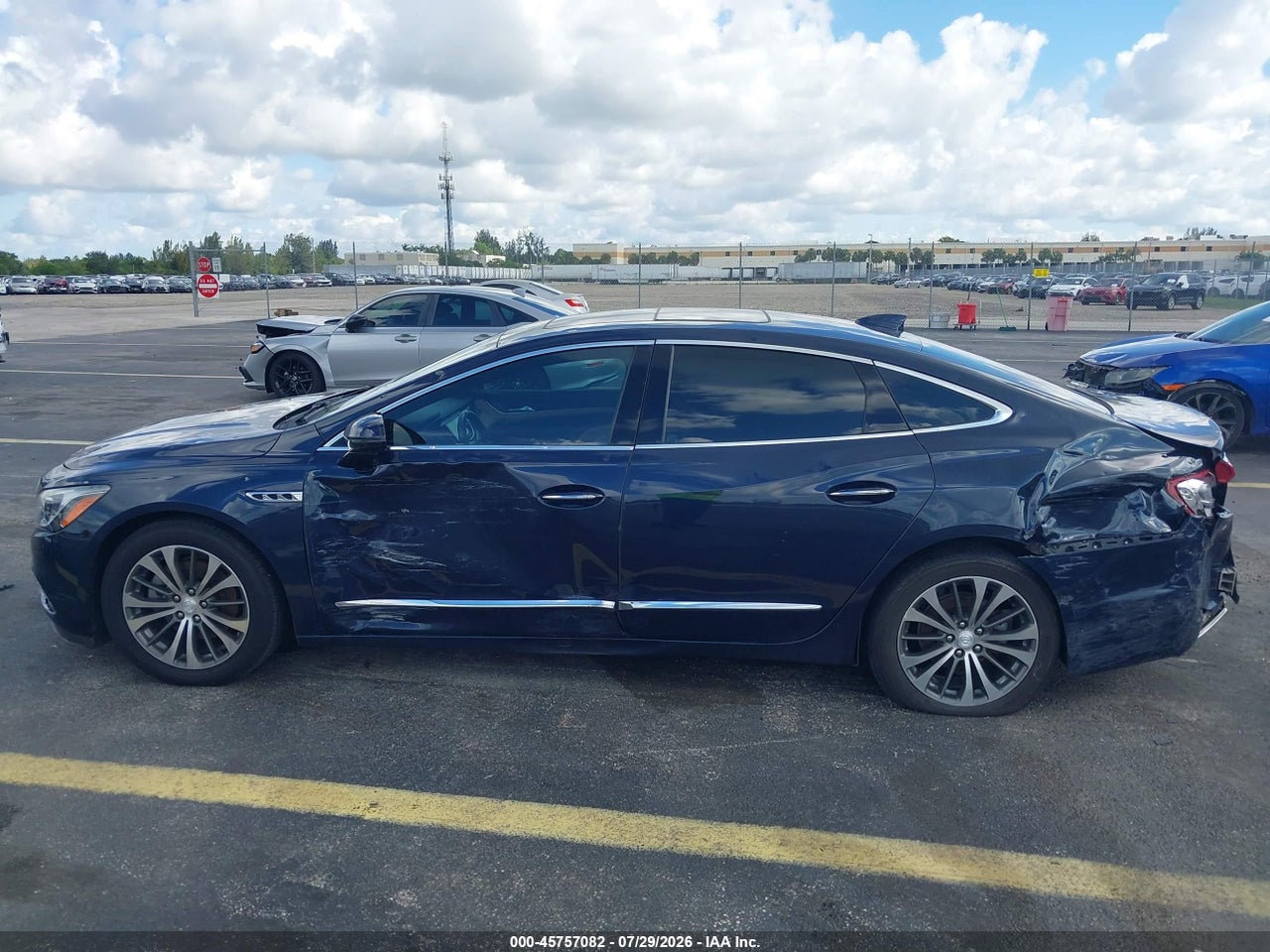 1G4ZP5SS8HU****** · 2017 BUICK LACROSSE ESSENCE · 6/11