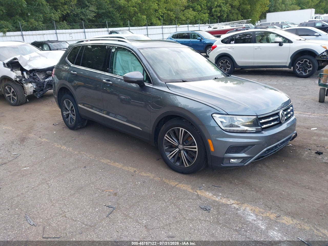 3VV2B7AX5JM****** · 2018 VOLKSWAGEN TIGUAN 2.0T SE/2.0T SEL
