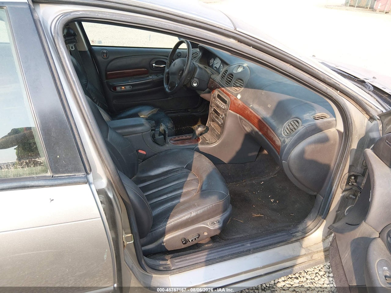 2C3HC56G7XH****** · 1999 CHRYSLER LHS   · 5/11