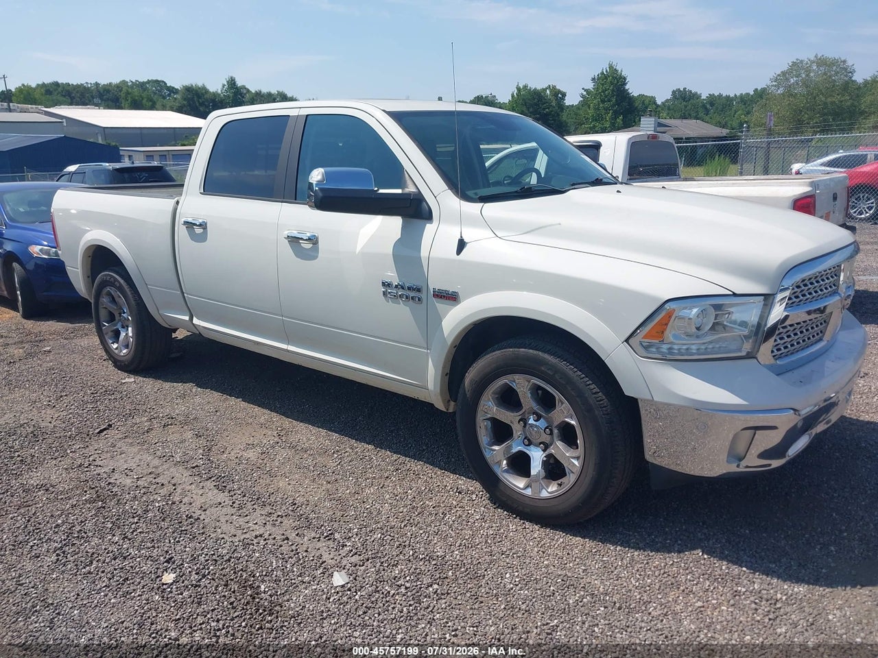 1C6RR7VT5JS****** · 2018 RAM 1500 LARAMIE  4X4 6'4 BOX