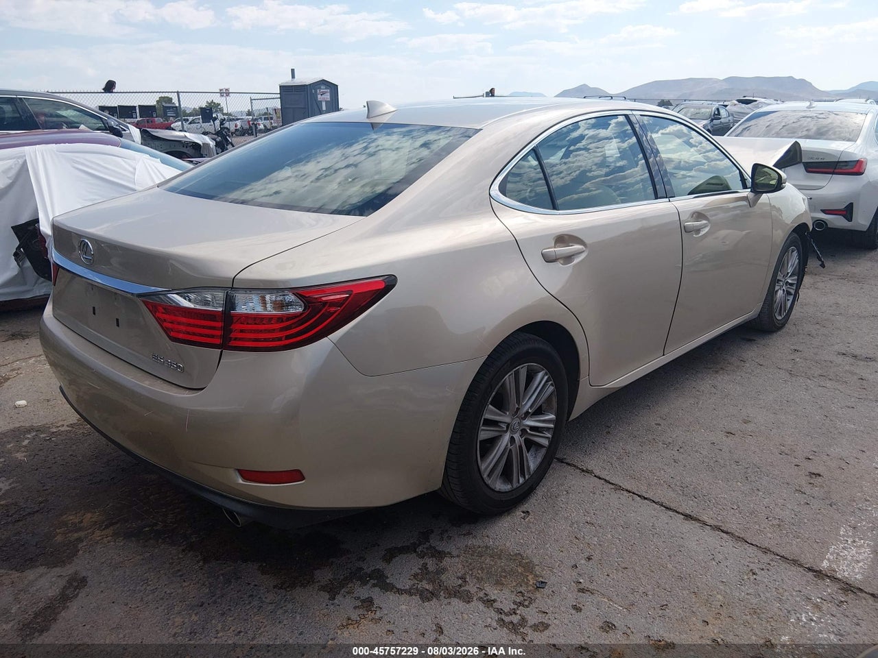 2015 LEXUS ES 350 · 4/11