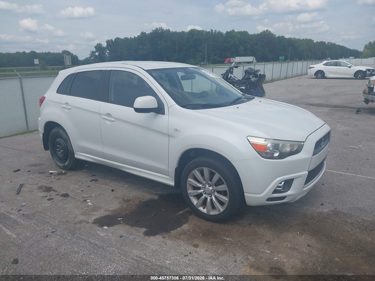 JA4AP4AU7BZ****** · 2011 MITSUBISHI OUTLANDER SPORT SE