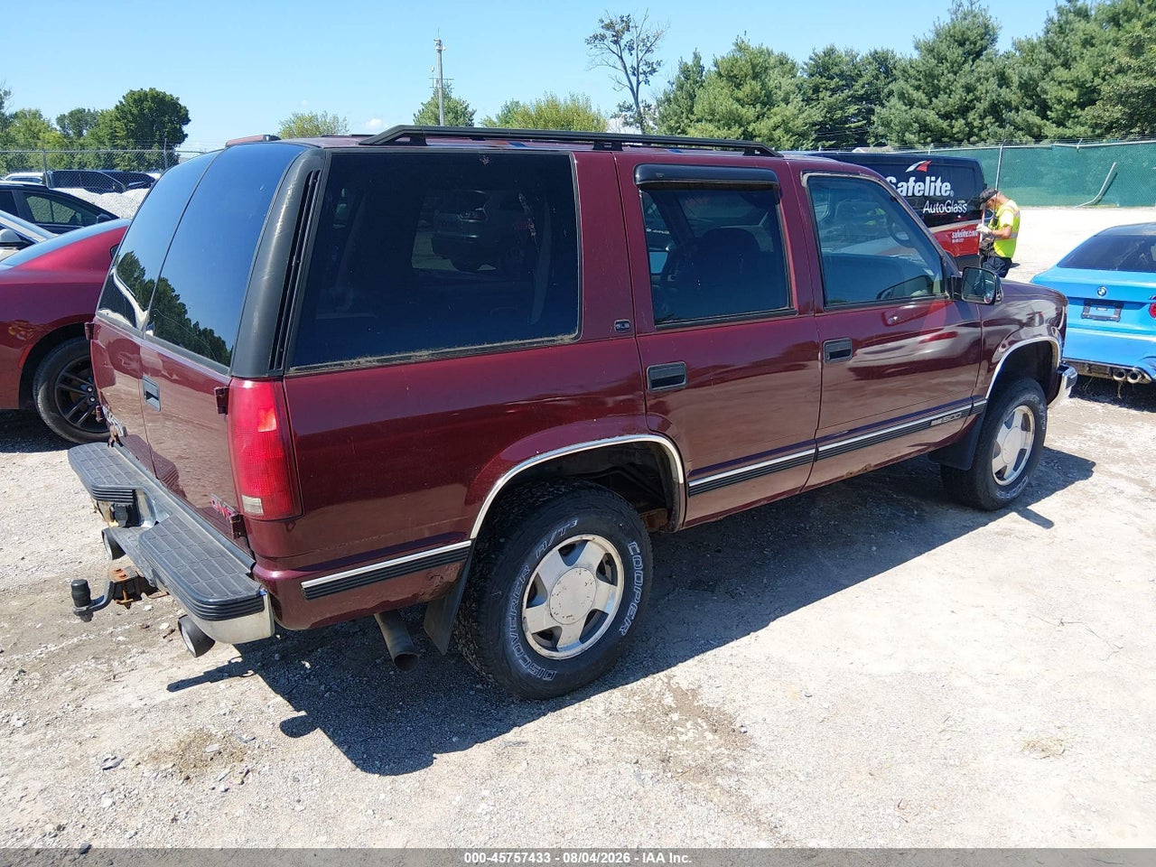 1999 GMC YUKON SLE · 4/11