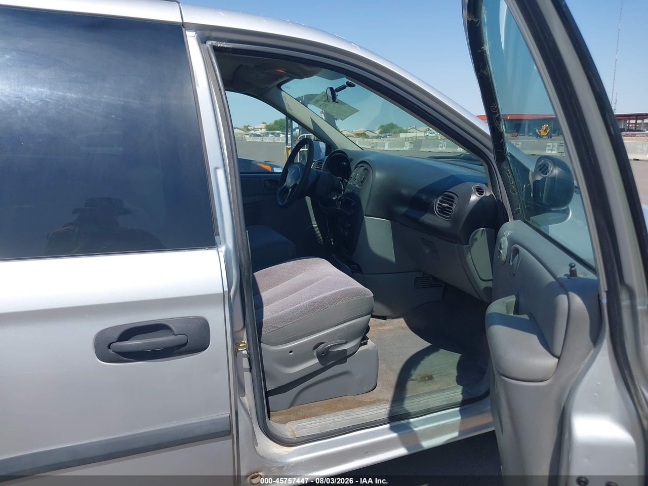 1D4GP25R96B****** · 2006 DODGE CARAVAN SE · 5/11