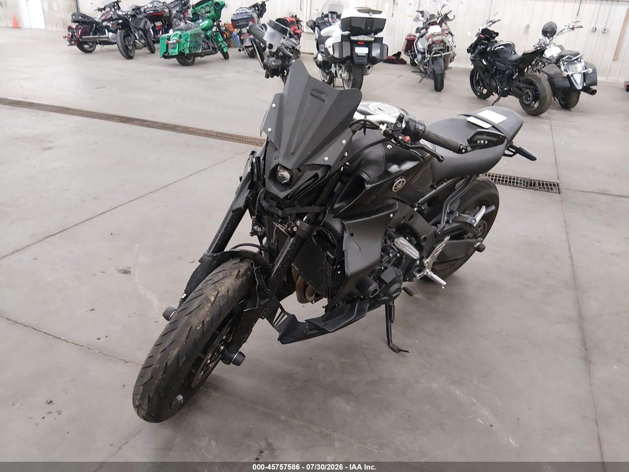 2022 YAMAHA MT09 · 2/11